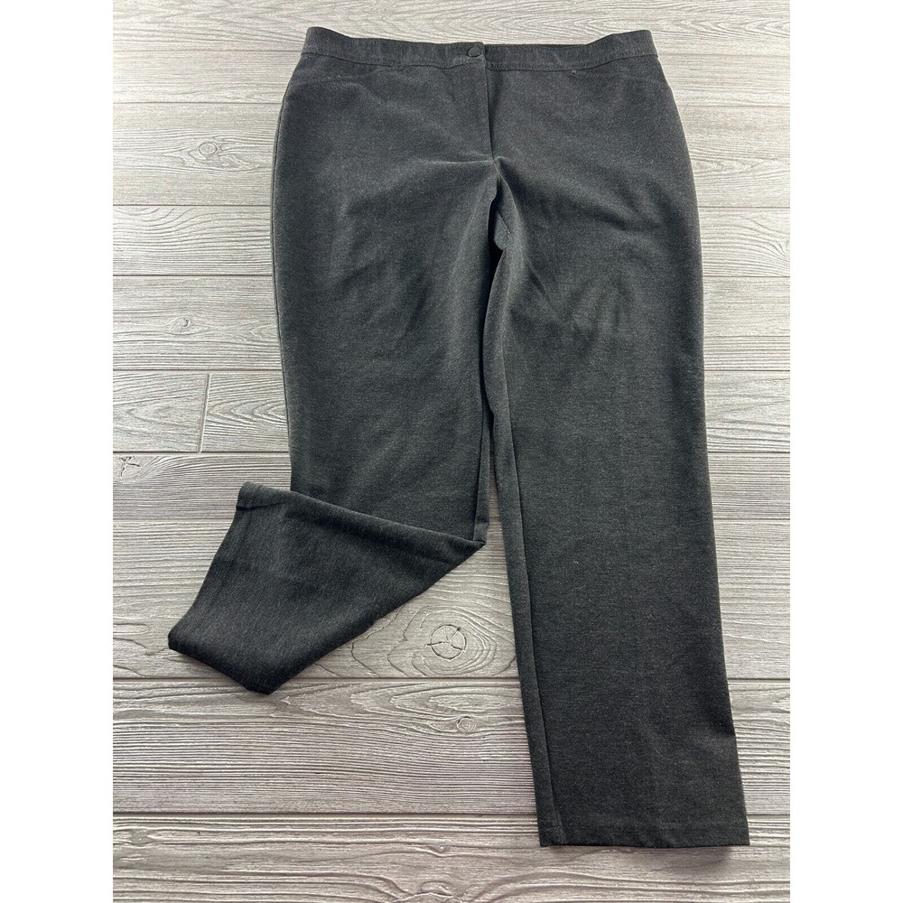 Chico's Women's 3 Short Gray Rayon Blend Straight Leg Pants Stretch